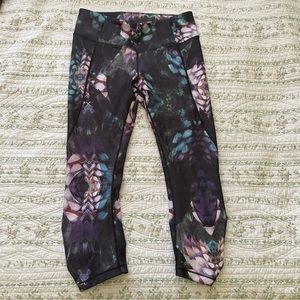 CALIA by Carrie Underwood leggings